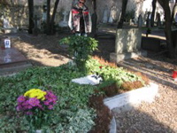 Ezra Pound, Graduated Hamilton 1905, buried in venice